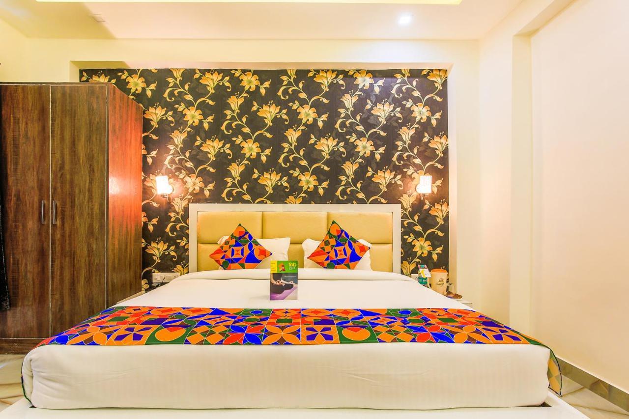 Fabhotel Star Of Taj Restobar Fatehabad Road Agra  Kültér fotó