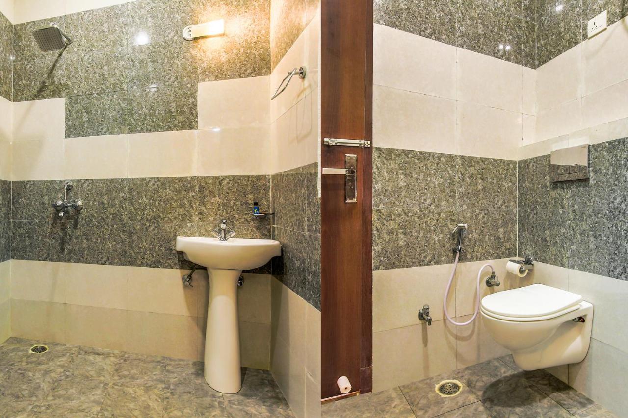 Fabhotel Star Of Taj Restobar Fatehabad Road Agra  Kültér fotó