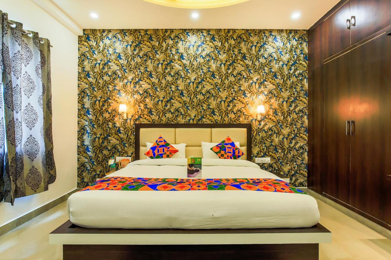 Fabhotel Star Of Taj Restobar Fatehabad Road Agra  Kültér fotó