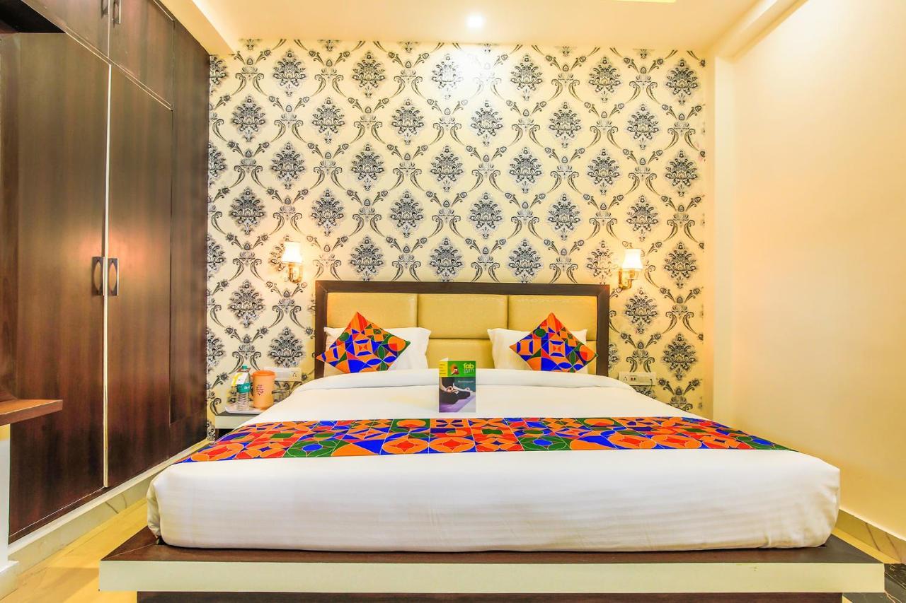 Fabhotel Star Of Taj Restobar Fatehabad Road Agra  Kültér fotó
