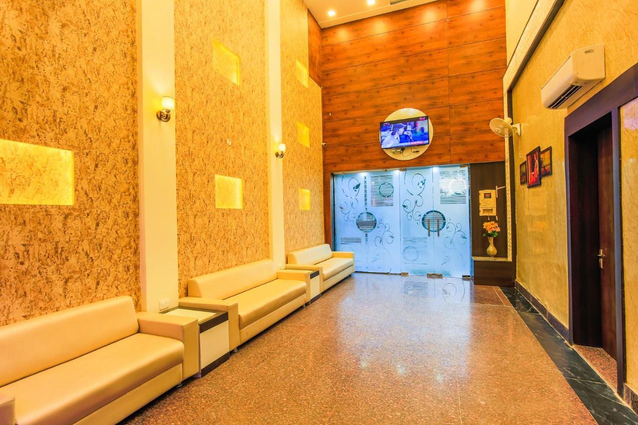 Fabhotel Star Of Taj Restobar Fatehabad Road Agra  Kültér fotó